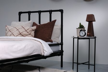 Eenpersoonsbed zwart