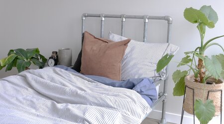 Eenpersoonsbed staal